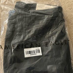 American Eagle, super high-rise jagging size 8 NWT